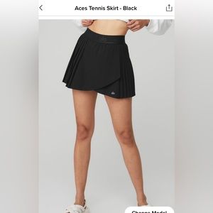 Alo Aces tennis skirt! Never been worn!